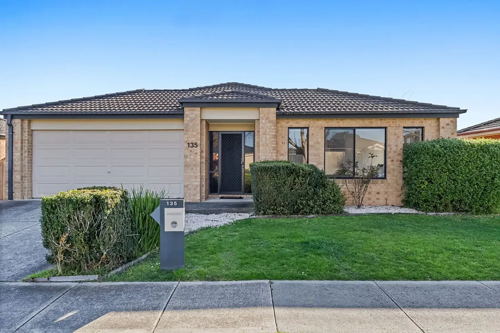 135 Bellevue Drive, Berwick, VIC 3806