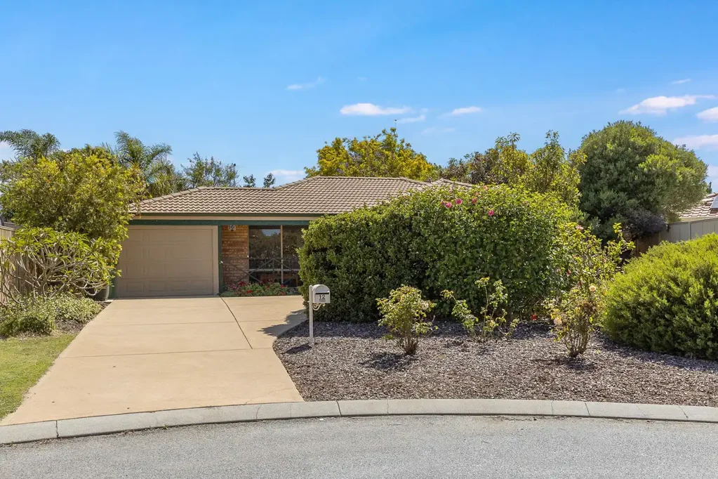 12 Bingarra Close, Port Kennedy, WA 6172