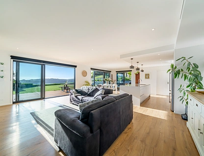 13 Manapouri Lane, Aotea, Wellington, 4房, 2浴, 独立屋
