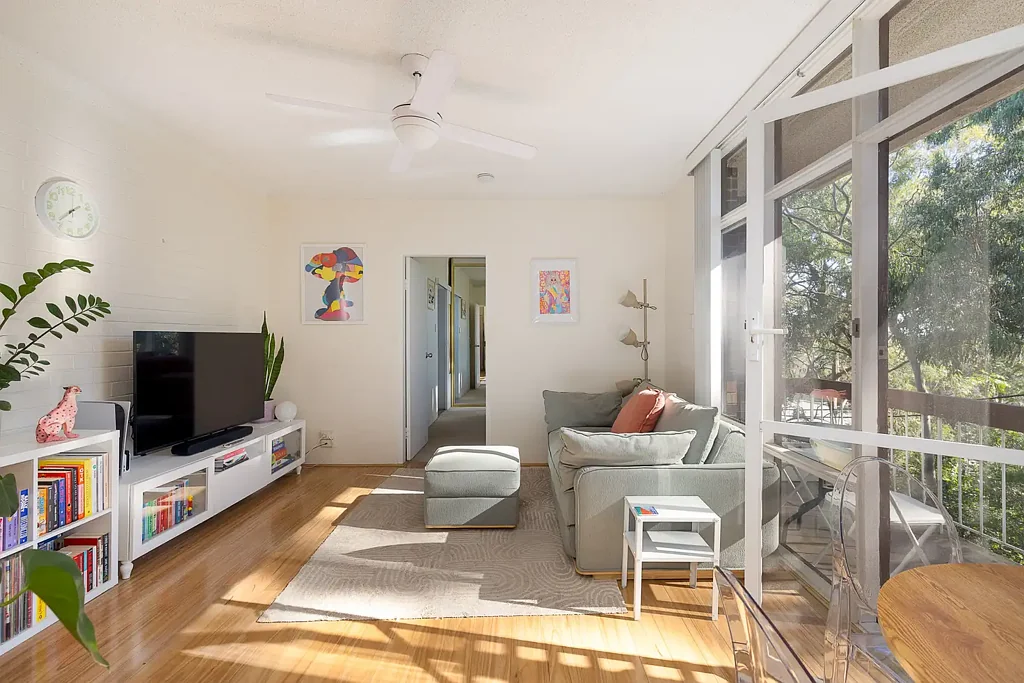 Ryde 1房 精品全砖建筑中的绿意盎然的静居 Leafy retreat in boutique full brick block