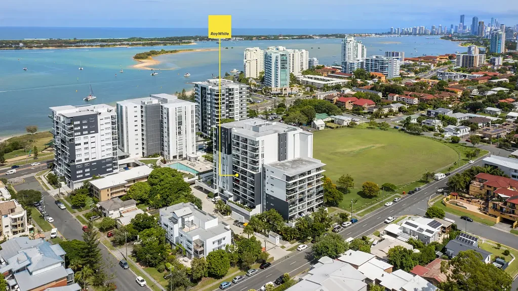509/17 Bath Street, Labrador, QLD 4215