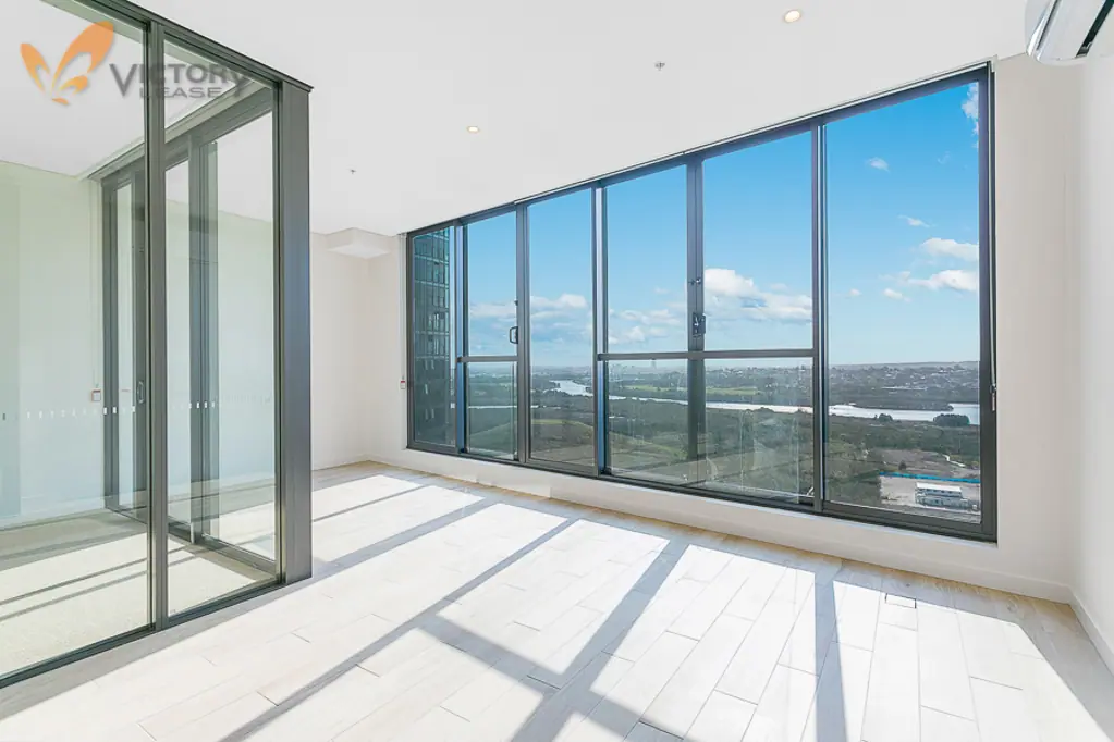 Luxury High level Waterfront 1 Bedroom + 1 Bedroom Size Study