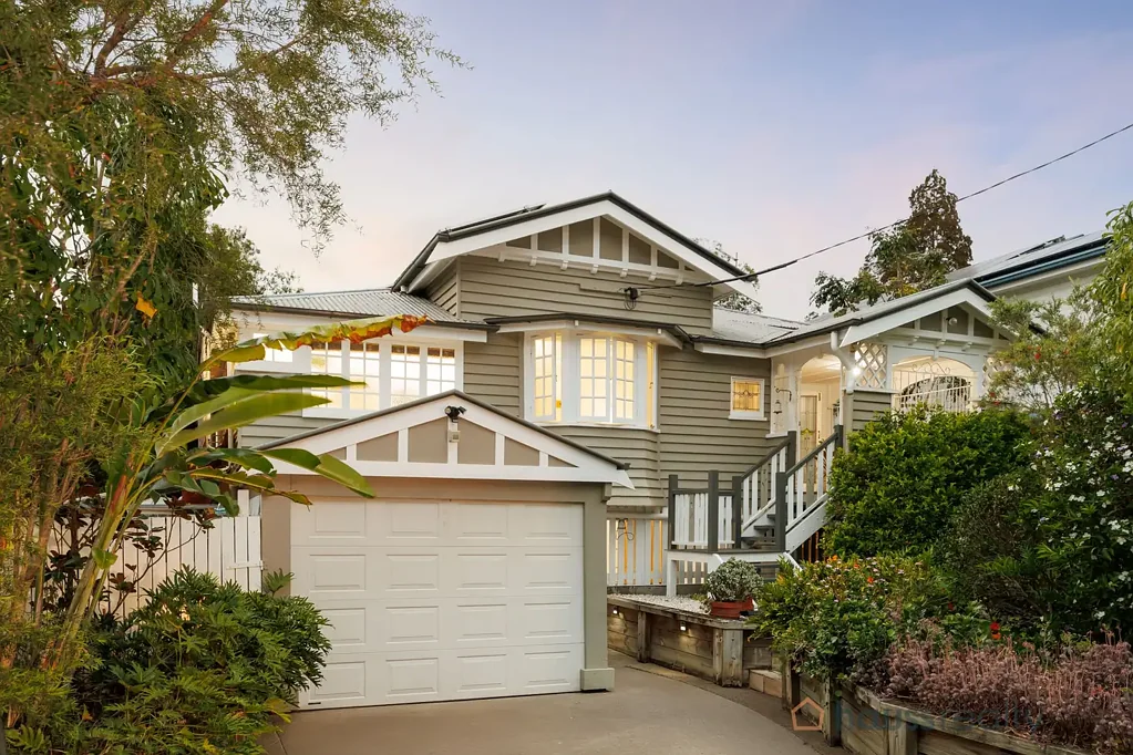 Sherwood 5कमरा Timeless Queenslander Charm in the Heart of Sherwood
