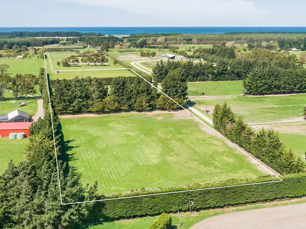 Leithfield Lifestyle Opportunity With Privacy & Convenience