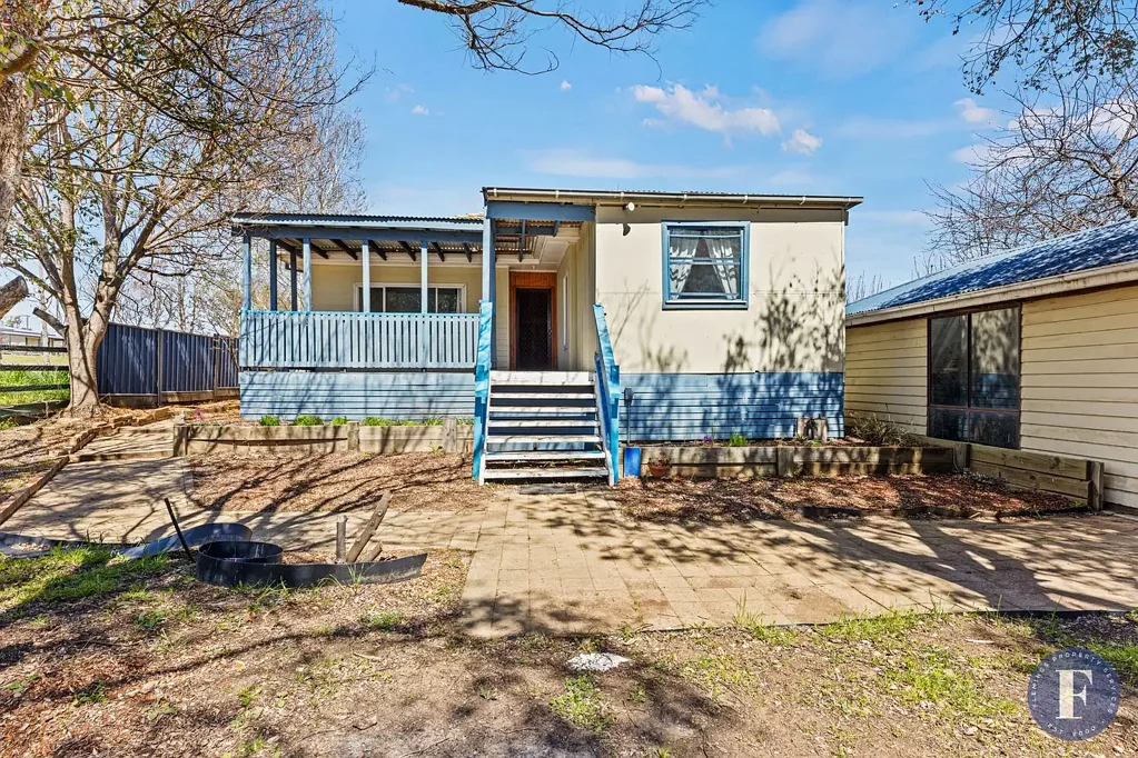 238 Albury Street, Harden, NSW 2587