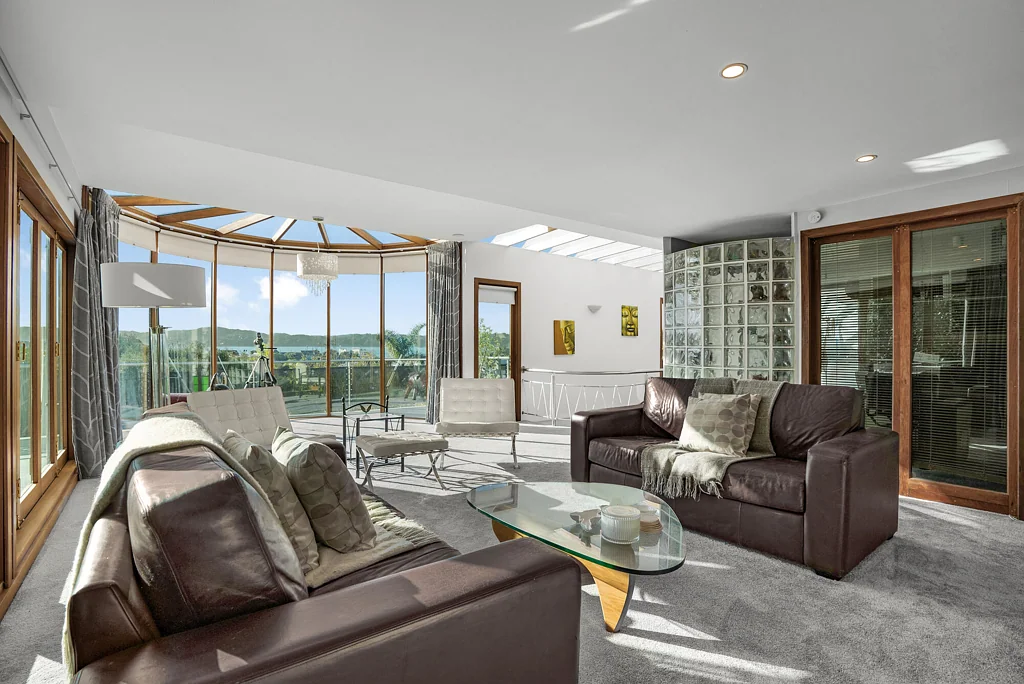 Eastbourne 4બેડરૂમ Luxury Living, Motivated Vendors, Fantastic Value