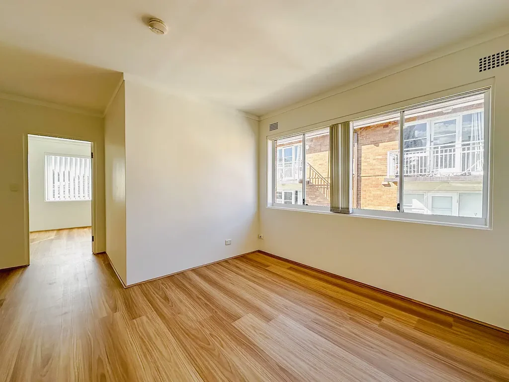 Bright & Spacious 1-Bedroom Unit in the Heart of Burwood