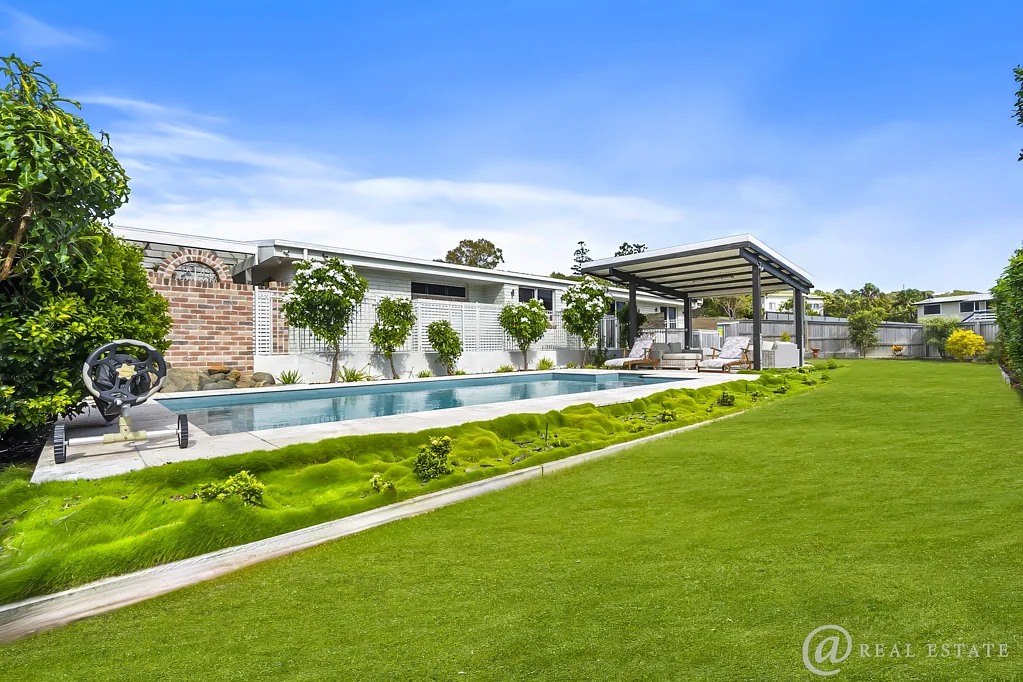 Emu Park 4chambre A Coastal Masterpiece ? Luxury, Space & Serenity