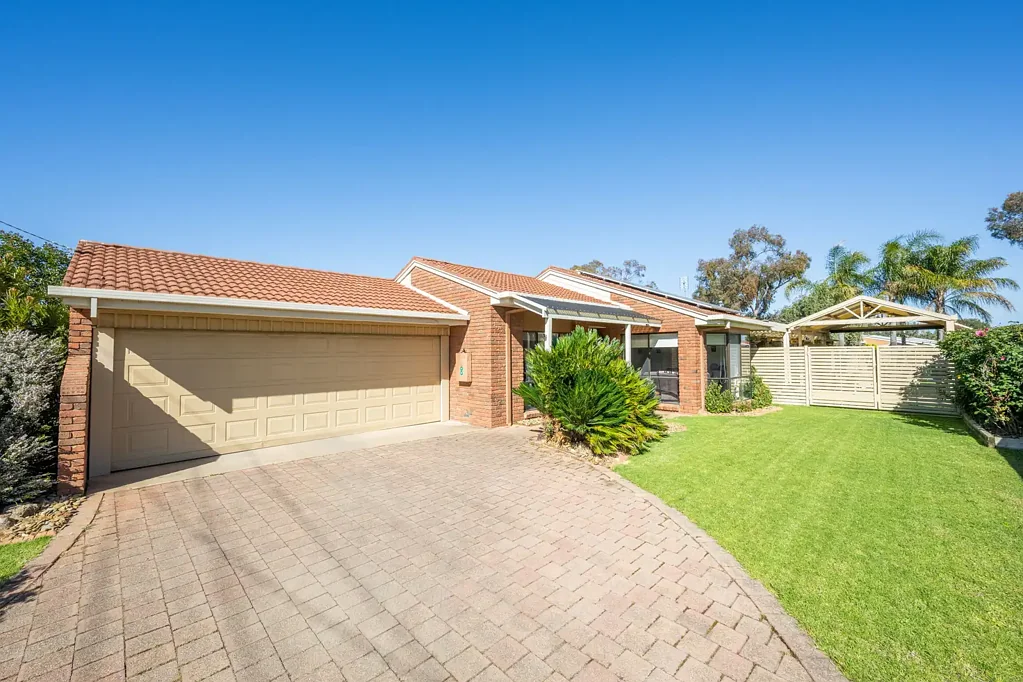 Shepparton 4कमरा Comfort, Space & Easy Living!
