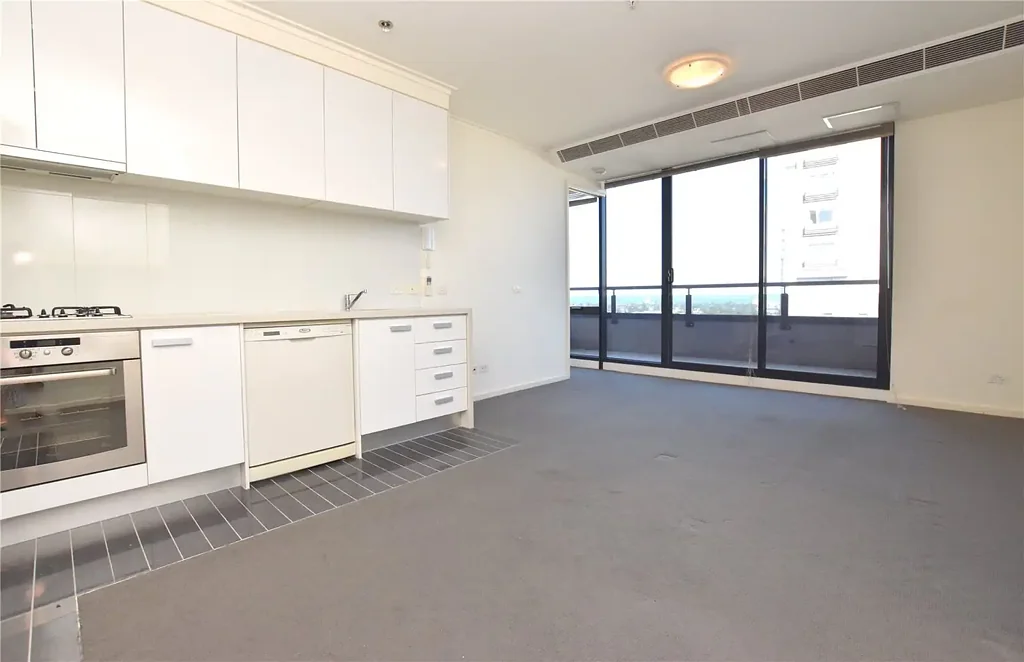 UNFURNISHED - One bedroom apartment on level 15 with partial bay and river views!