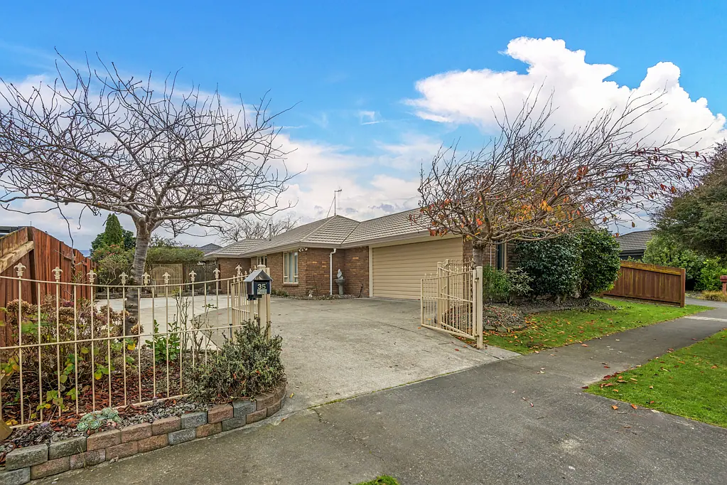 35 Boston Parade, Kelvin Grove, Palmerston North, Manawatu-Wanganui