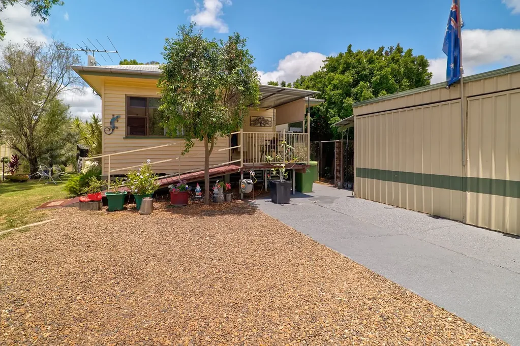 16 West Road, Coominya, QLD 4311