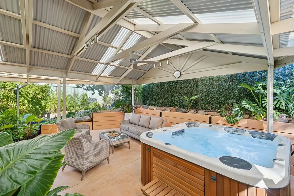 9 Hunt Rd, Hahndorf, SA 5245