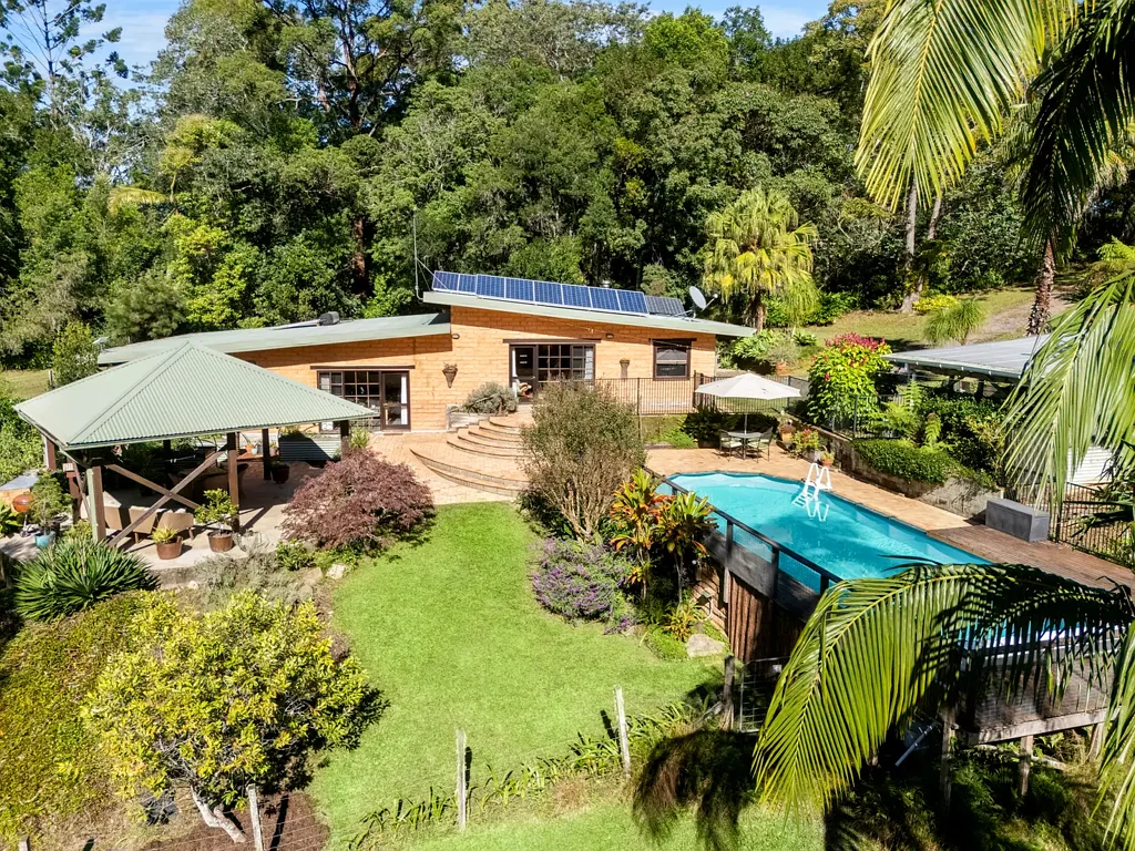 Bellingen 3部屋 Fantastic lifestyle property set on 5 acres with Solar passive design
