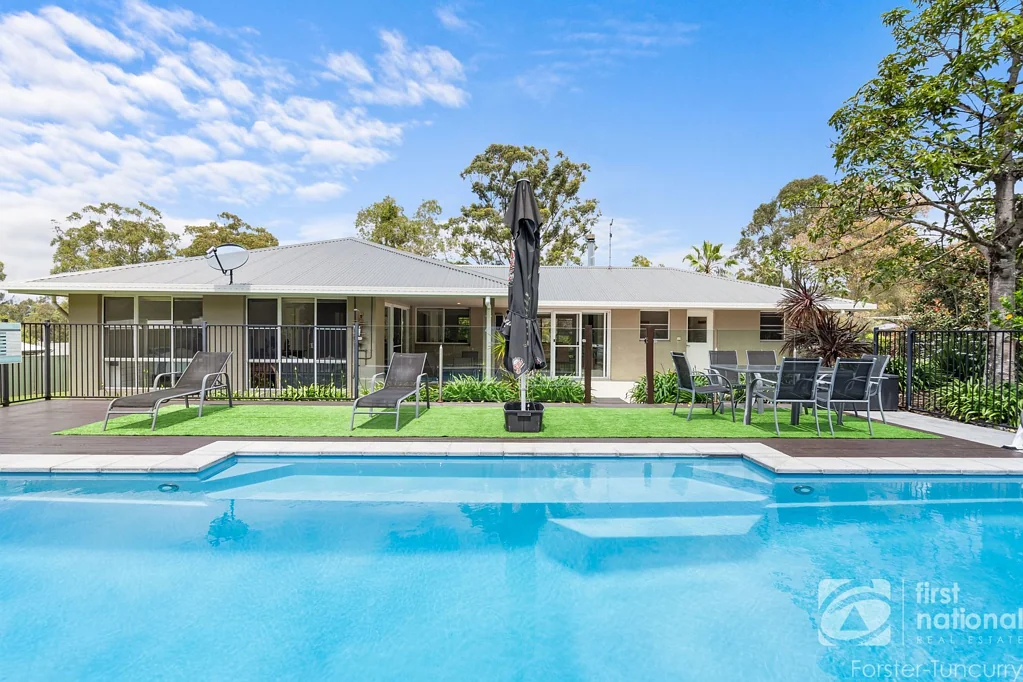 24 Pacific View Drive, Hallidays Point, NSW 2430