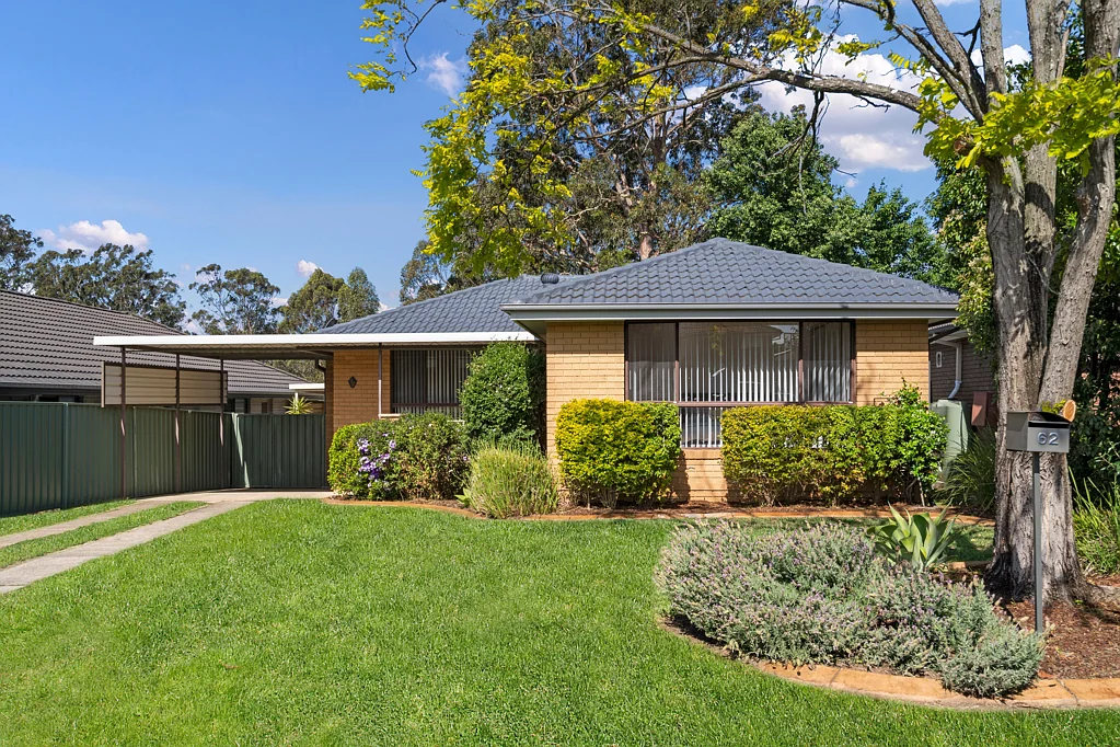 62 Trobriand Crescent, Glenfield, NSW 2167
