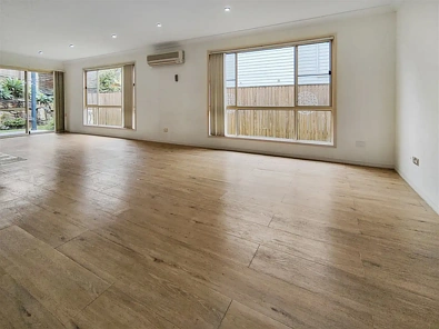 3/87 Russell Tce, Indooroopilly, QLD 4068, 3房, 2浴, Townhouse
