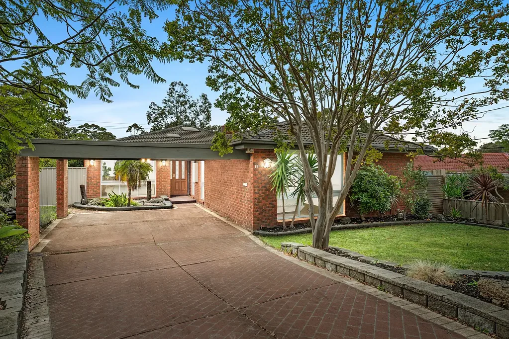 19 Melissa Grove, Vermont South, VIC 3133