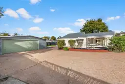 27 Swanson Road, Henderson