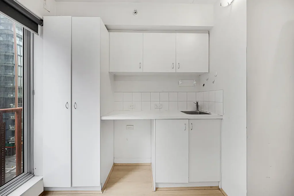 Studio apartment with excellent surrounding.
