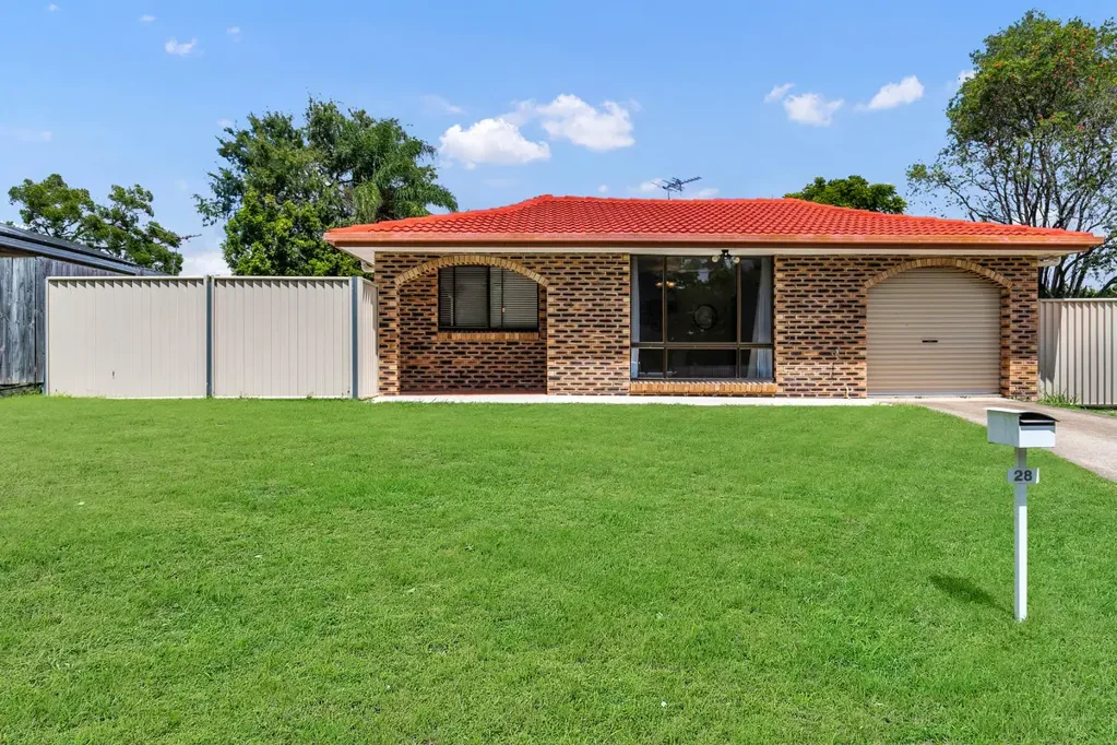 Family Comfort and Convenience in Leafy Middle Park
