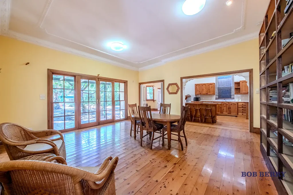 27 Third Avenue North, Narromine, NSW 2821