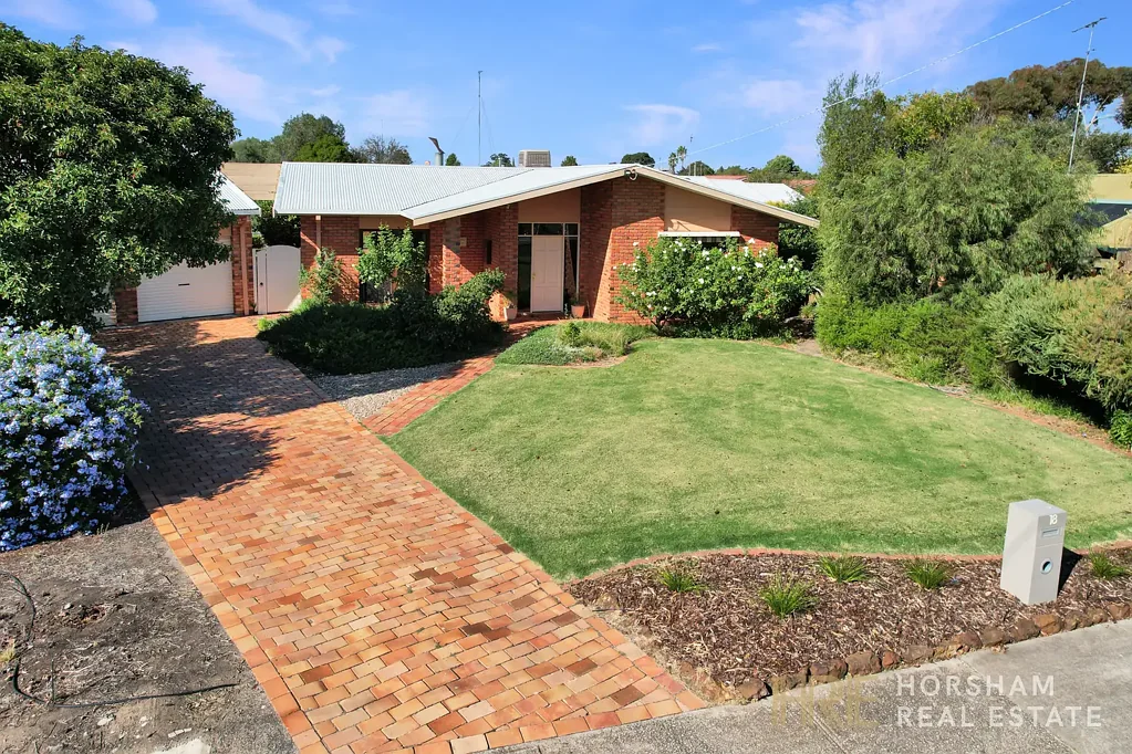 Horsham 4ਬੈੱਡਰੂਮ 4 Bedroom - Central Brick Veneer Gem