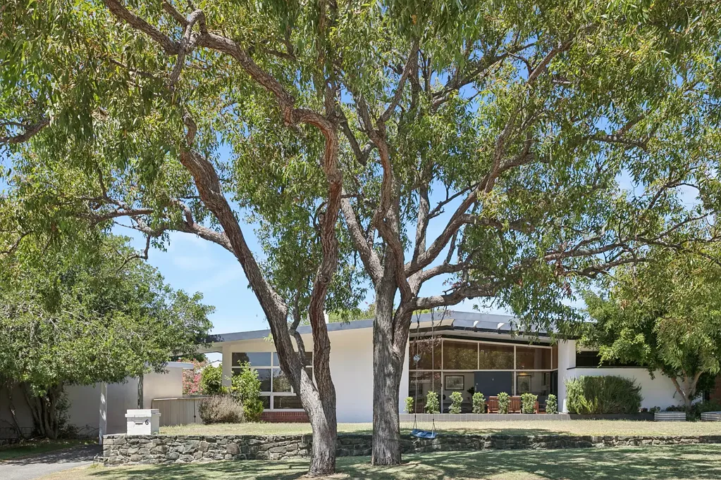 6 Allenby Road, Dalkeith, WA 6009