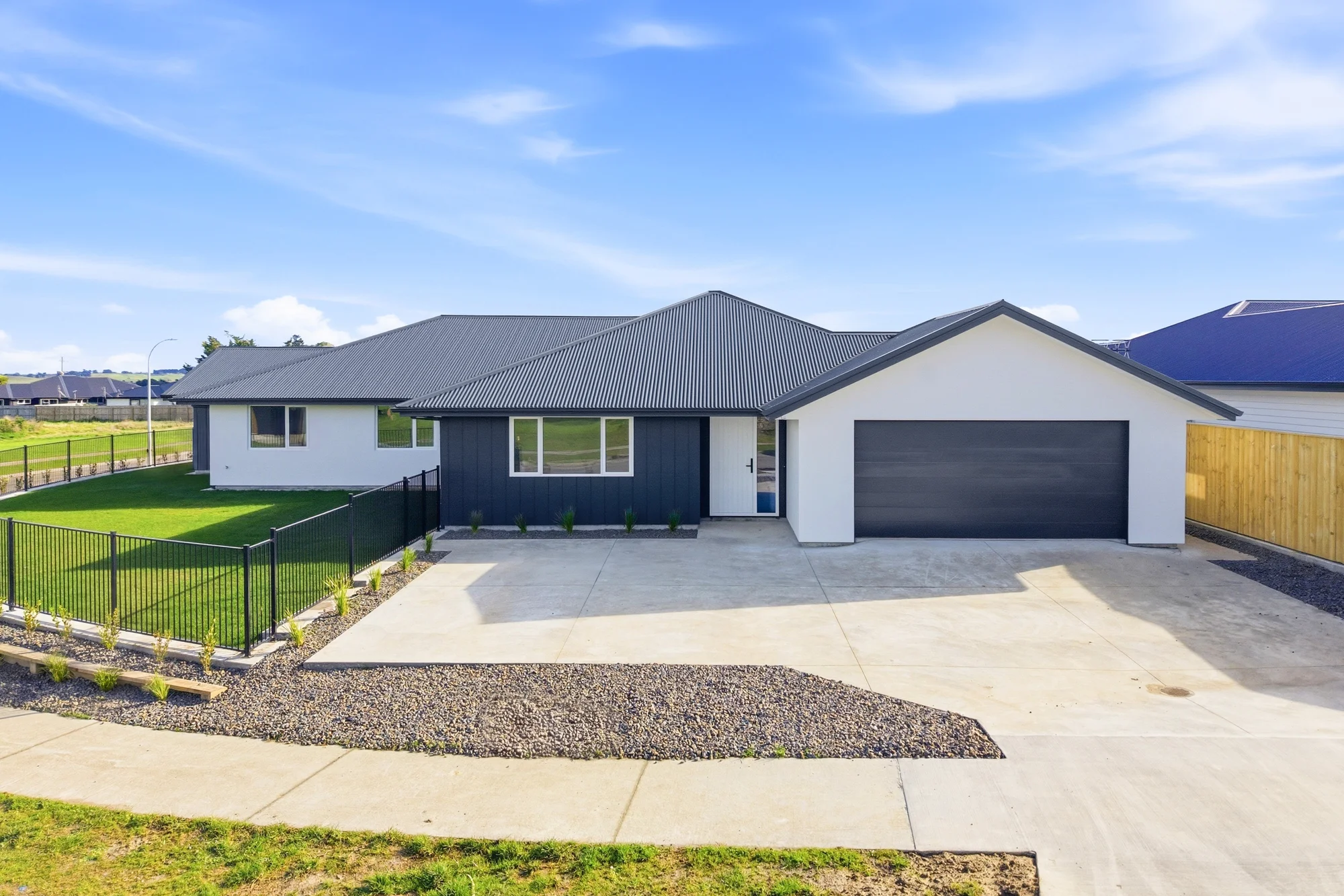 Feilding 4 Bedroom MODERN FAMILY LIVING AT ITS FINEST