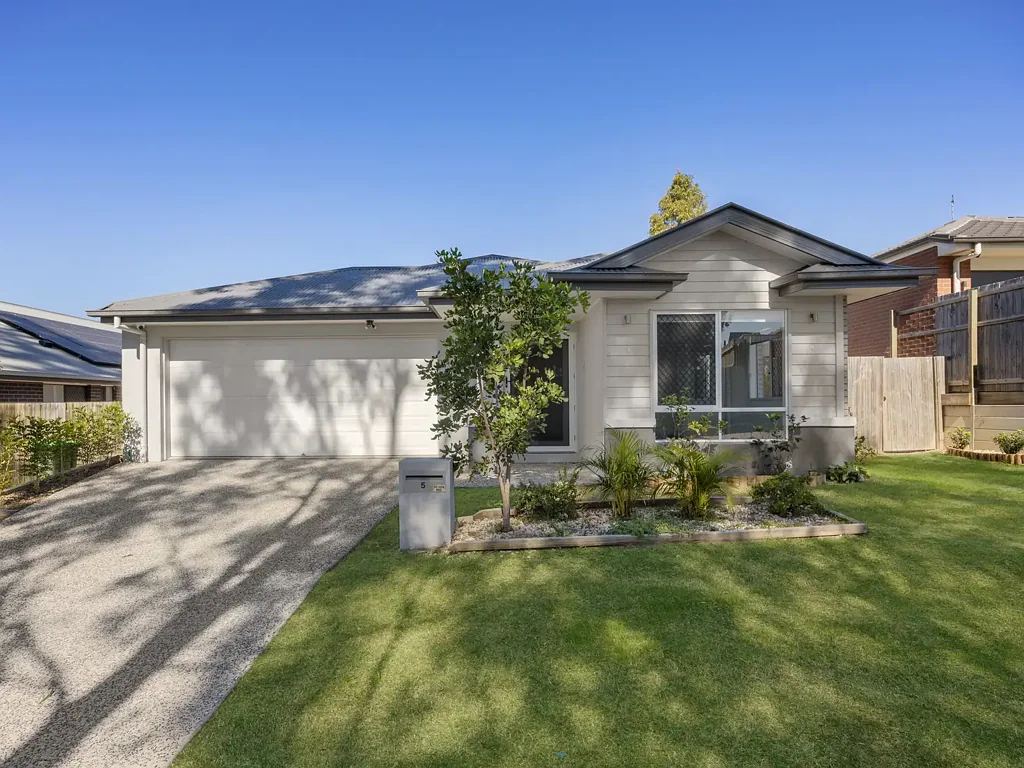 5 Woodward Place, Deebing Heights, QLD 4306