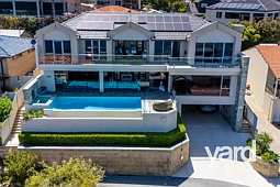 6 Barker Place, Bicton