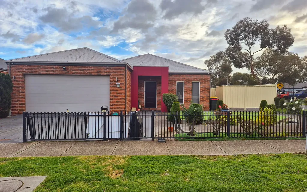 Stylish Family Home with Space and Comfort