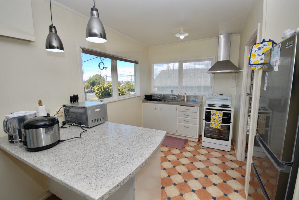 1/97 Target Road, Totara Vale, Auckland - North Shore, 2 rūma, 1 rūma horoi