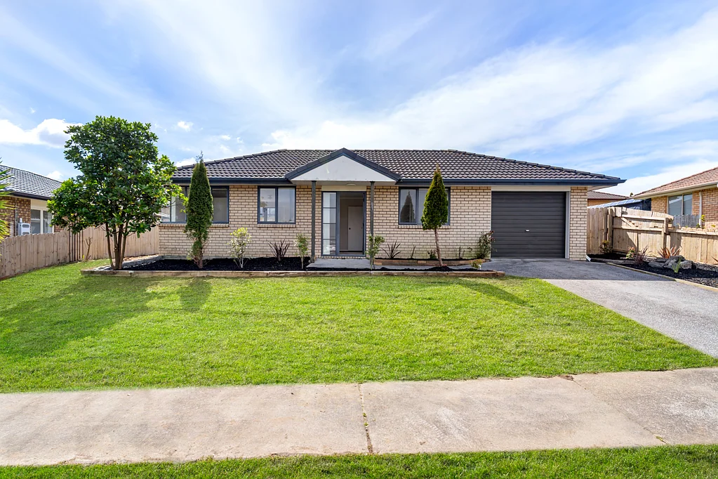 54 Glenveagh Park Drive, Weymouth, Manukau City, Auckland