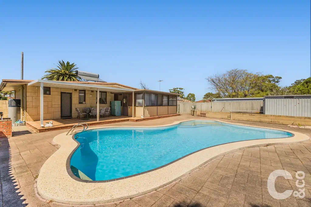 35 Disney Road, Parmelia, WA 6167