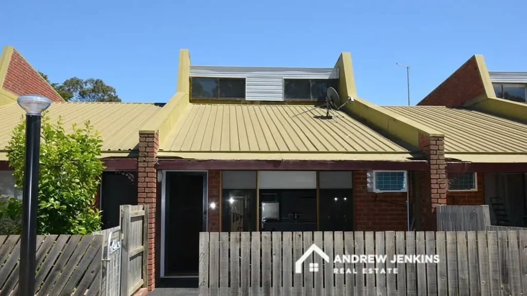 Barooga 2 Bedroom Renovated Townhouse - Investment-Owner Occupied Opportunity