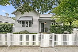 10 Lorn Street, Lorn
