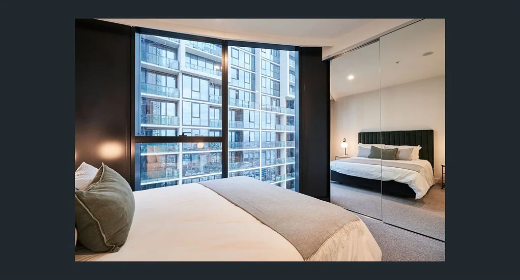 Surfers Paradise 2房  Amazing Apartments in Chevron Island..Indoor and Outdoor pool to a rejuvenating sauna and spa...