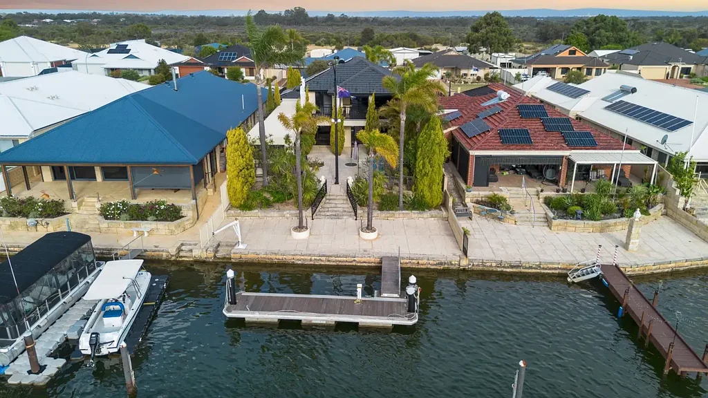 76 MURRAY WATERS BOULEVARD, South Yunderup, WA 6208