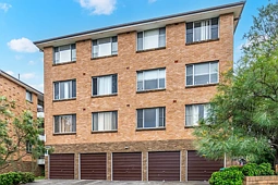 8/27 Forster Street, West Ryde