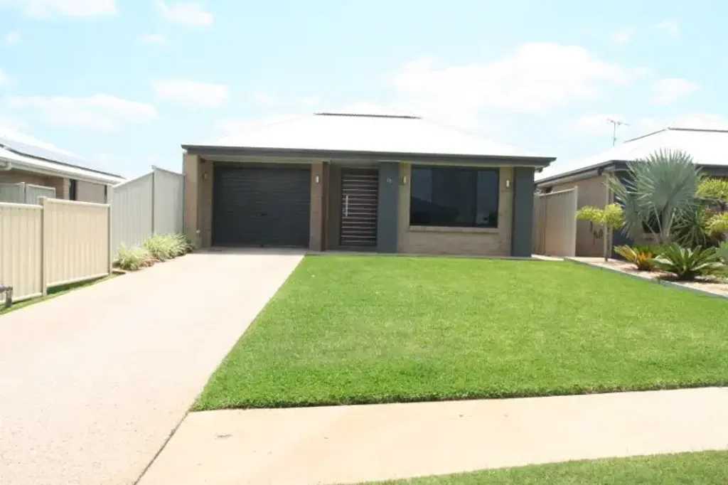 BEAUTIFUL STAND ALONE DUPLEX