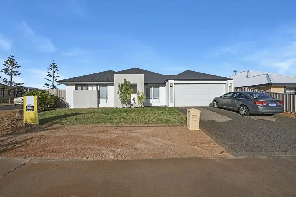 Glenfield 4chambre Your Coastal Lifestyle Starts Here