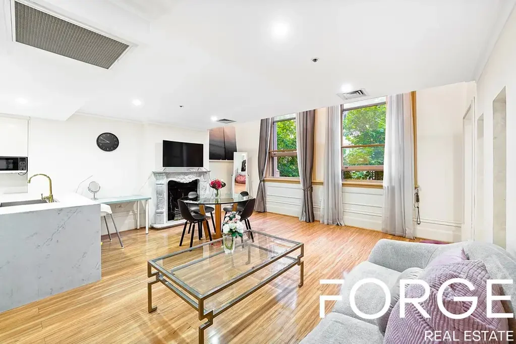 Stylish Apartment Living in the Heart of Melbourne CBD