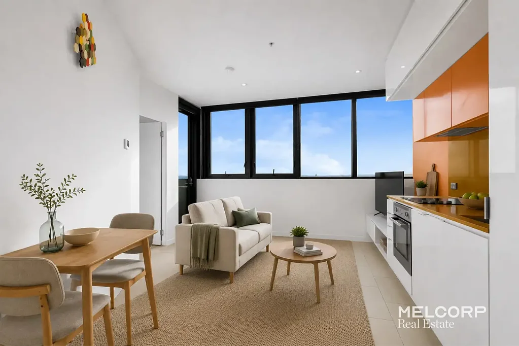 SPECTACULAR LOCATION - UNFURNISHED