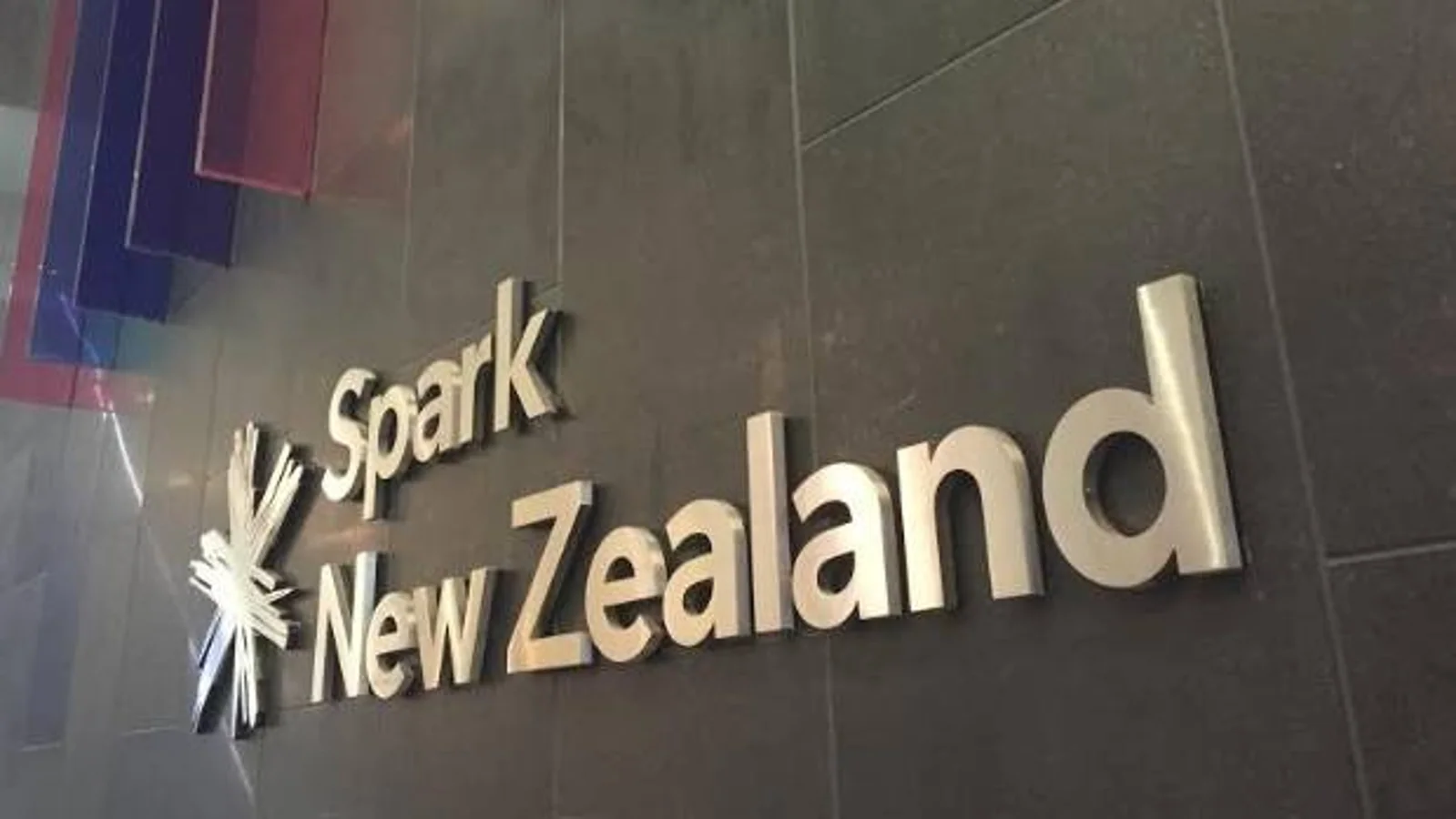 Spark与新西兰电信行业通力合作,运用新技术打击电话诈骗