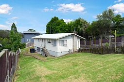 107 Captain Scott Road, Glen Eden