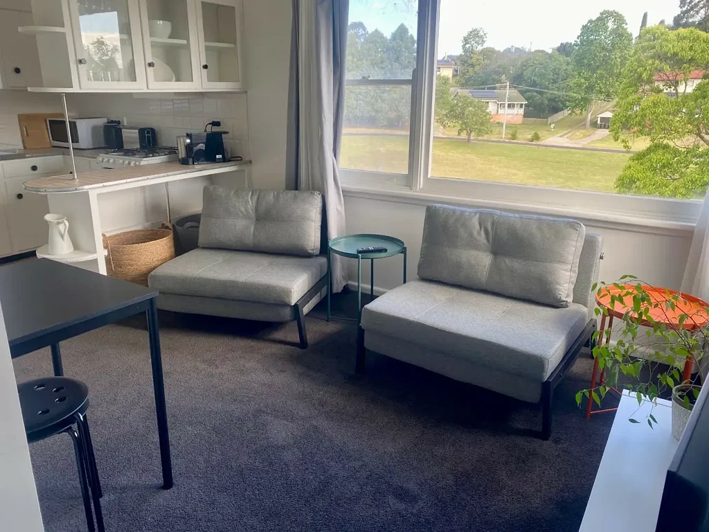 ONE BEDROOM FLAT - FULLY FURNISHED