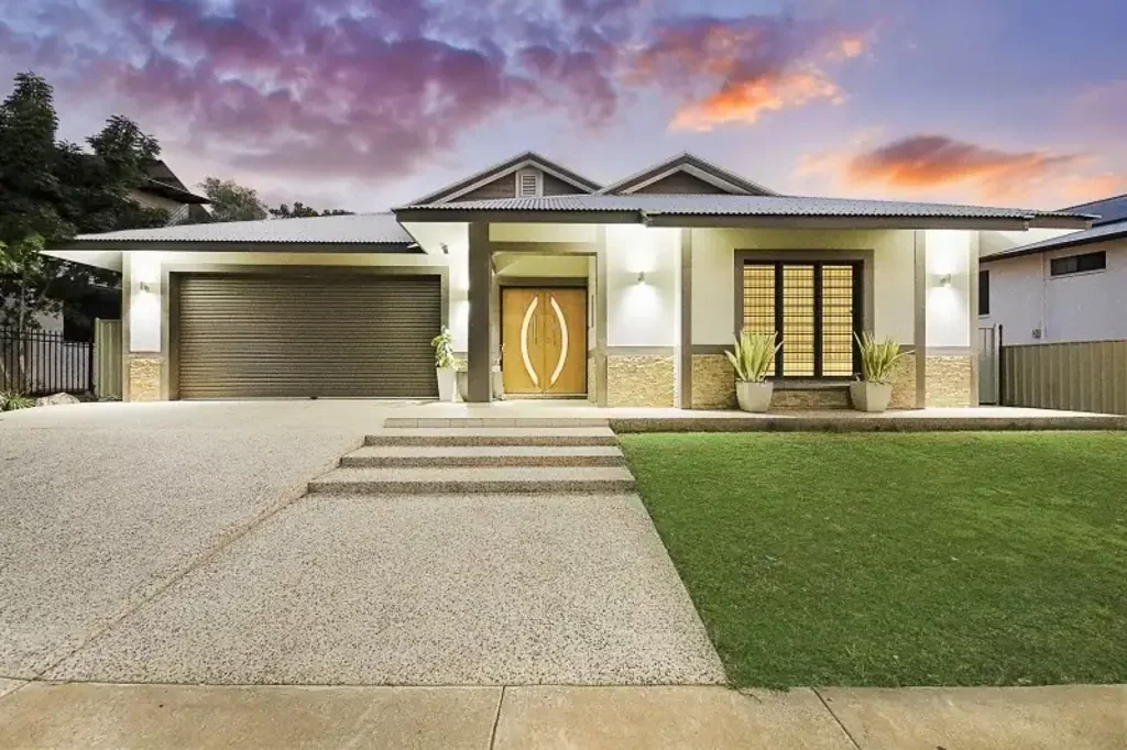 73 Matla Crescent, Lyons, NT 810