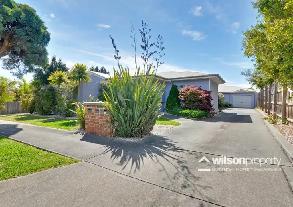 Lovely 2 Bedroom Townhouse
