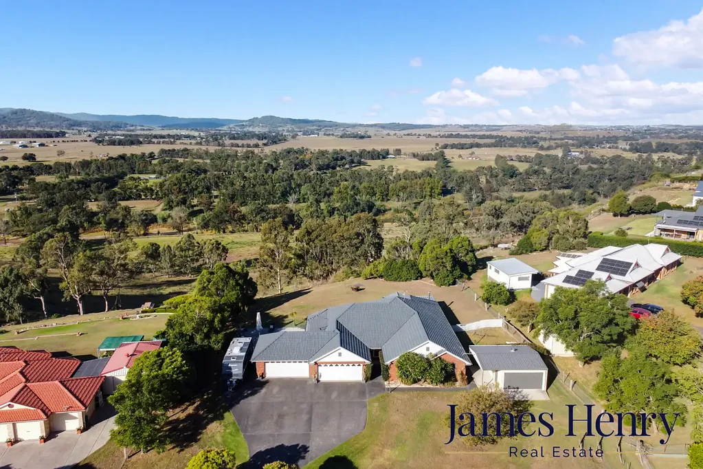 Greta 4房  ✨ MAJESTIC FAMILY LIVING WITH BREATHTAKING VALLEY VIEWS - 97 Orient Street Greta✨